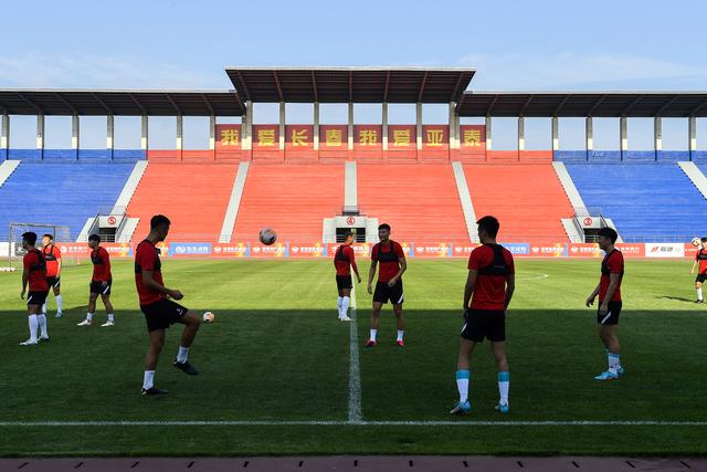 姚明入选FIBA名人堂 中国男篮运动员第一人