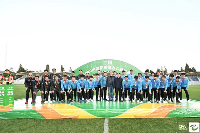 文班28+13+7+5马刺终结雷霆6连胜 篮网擒老鹰